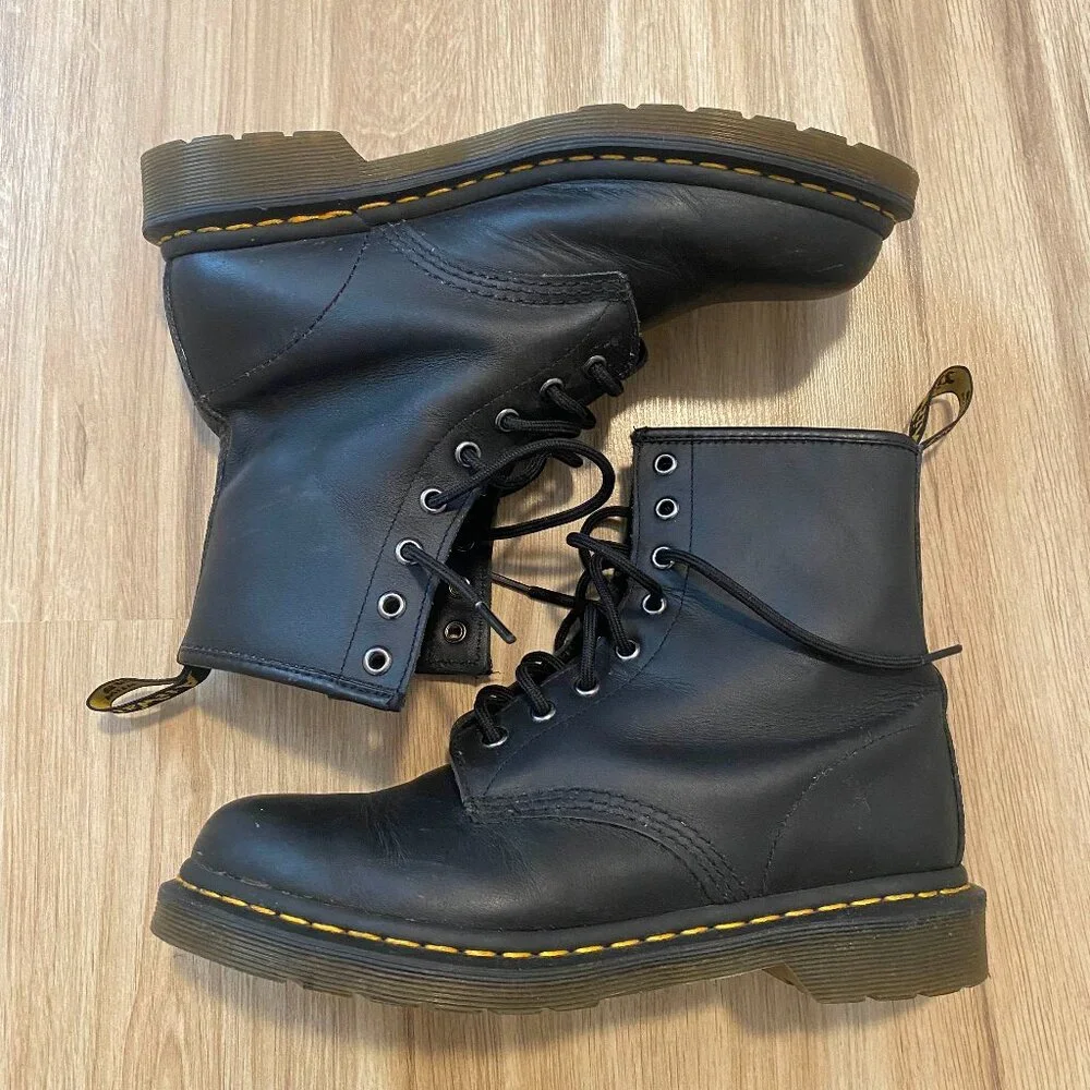 Dr. Martens 1460 W Black Leather Lace-Up Boots UK 7 / EU 41 / US 9 L Womens - Picture 1 of 7